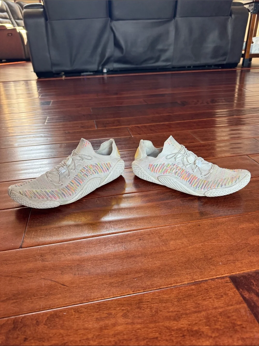 Vivo Barefoot Motus Neutral Knit Sneakers with Rainbow Accents womens 39 or 8.5